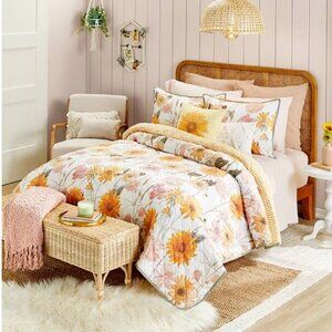 Sunflower Quilt - King Size (BRAND NEW)